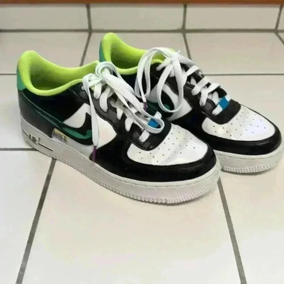 Nike Other - Nike Air Force 1 Lv8 Graffiti Size 7Y